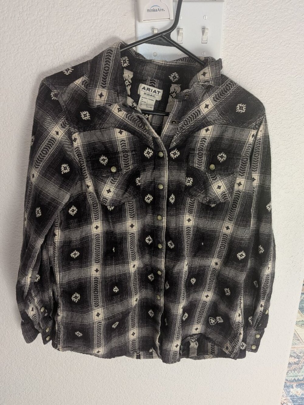Ariat R.E.A.L. Women's Large Aztec Southwestern Pearl Snap Western Shirt L